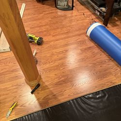 Laminate Flooring 
