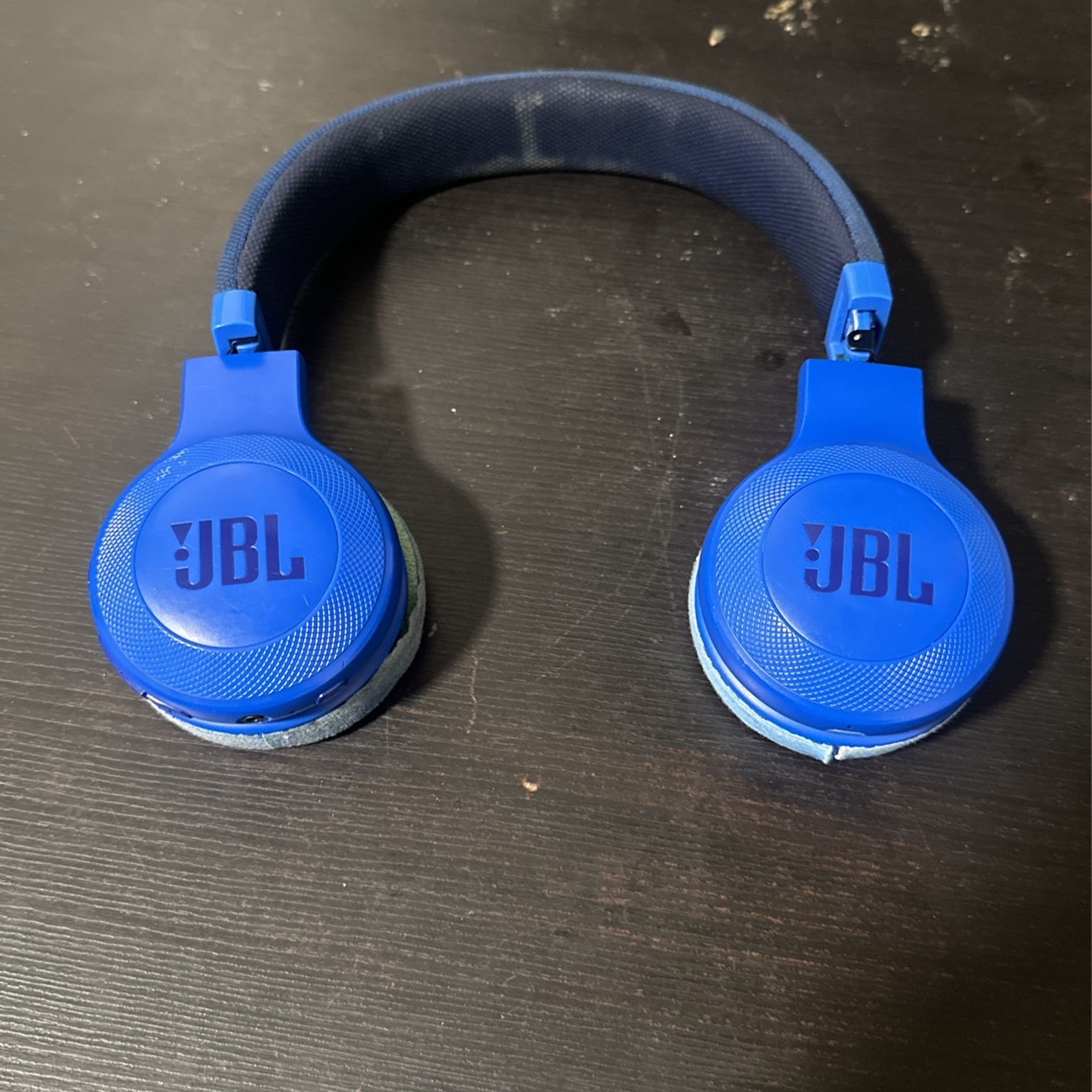 JBL Bluetooth Headphones In Blue 