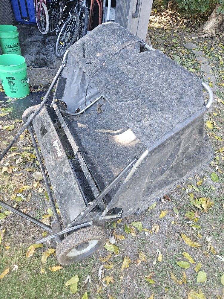 Agri Fab used Yard Sweeper