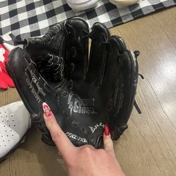 Youth baseball mit 10.75 inches