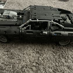 Lego Technic Fast & Furious Dom’s Dodge Charger Model Kit 42111