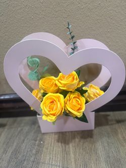 Heart shaped yellow roses bouquet