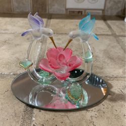 VINTAGE BEAUTIFUL Blue & Purple Hummingbird's w/ Pink Flower Heart Shape Glass Statue on Mirror