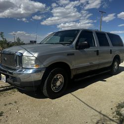 2004 Ford Excursions 