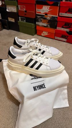 Adidas Beyoncé Superstar - Size 7