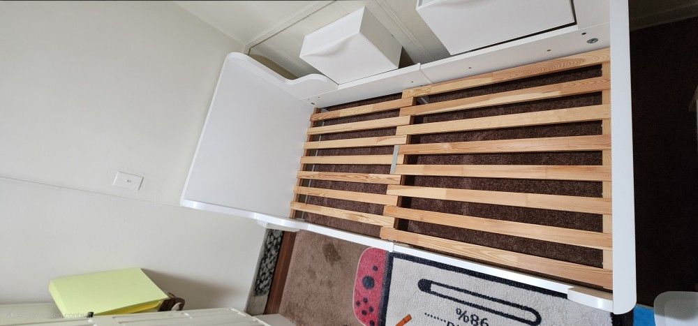Extendable twin bed - white