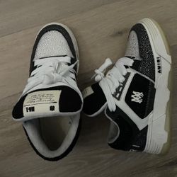 Black and White Amiris 