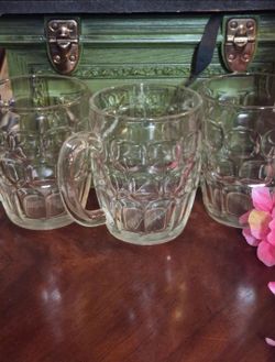 3 Mugs