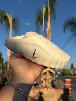 Nike Mind Slide Sail