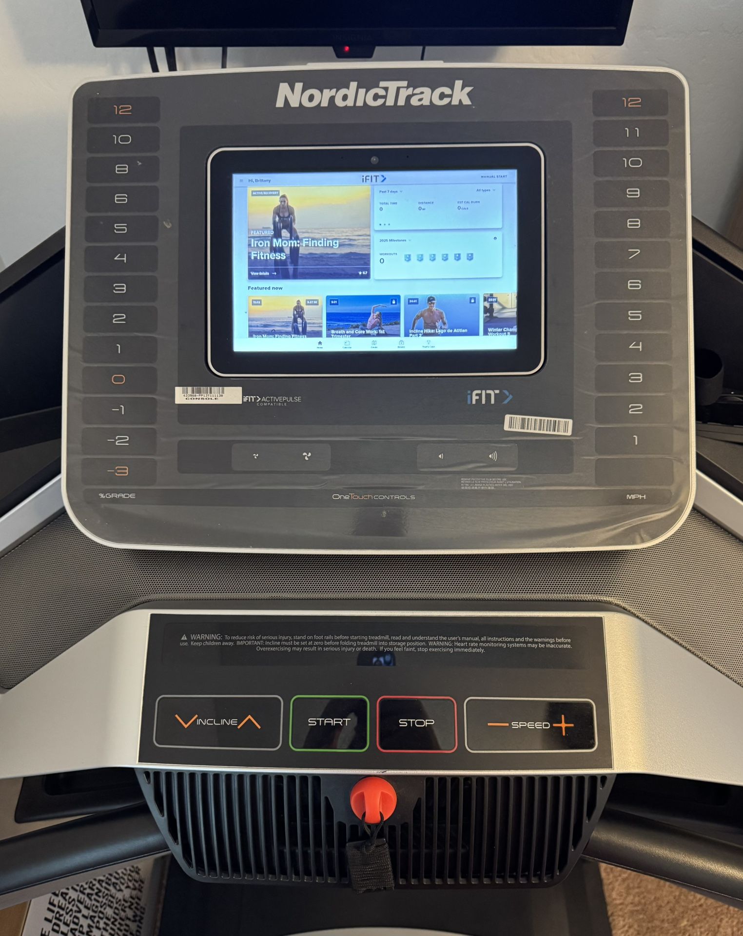 FOR SALE NordicTrack Exp10i Treadmill w Floor Protector - GREAT CONDITION