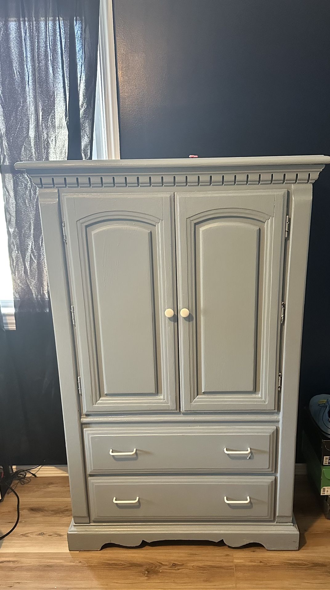 Armoire Wardrobe