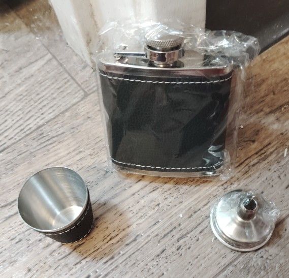 Small Flask With Cup