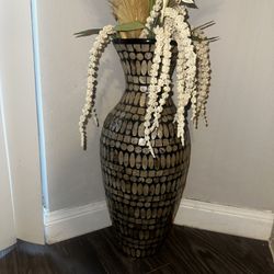 Vase W/ Decor