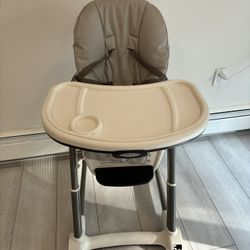 Greco High Chair With Wheels 