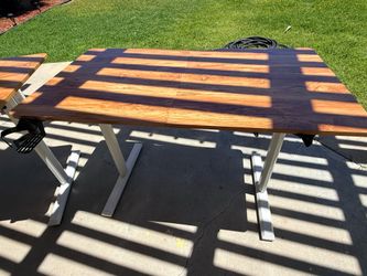 Adjustable Standing Desk (150)