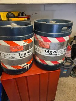 Beer Kegs – Set of 2