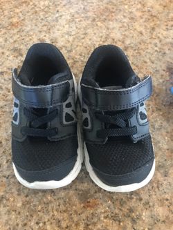 Nike’s size 4c