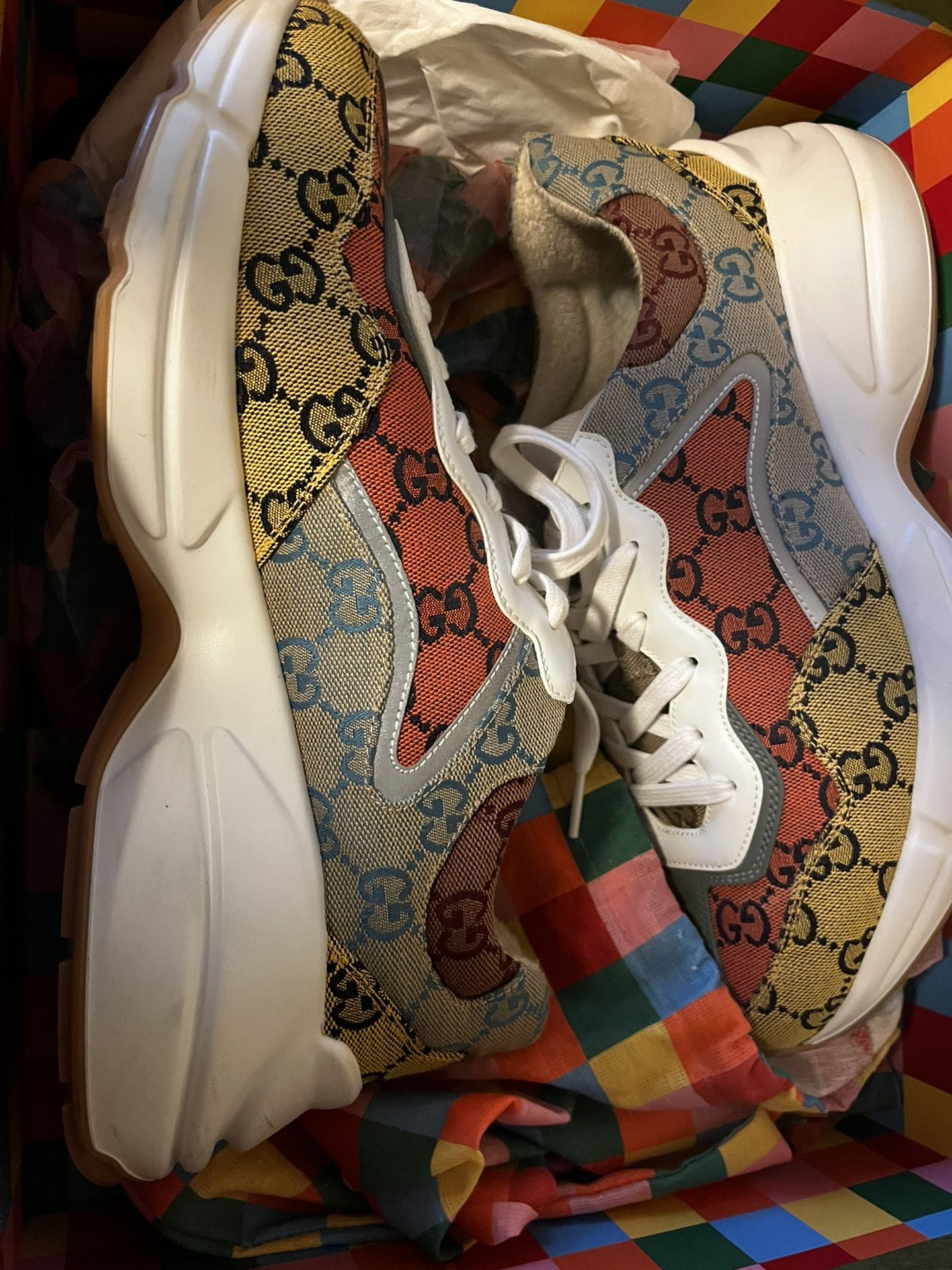 Gucci Size 8 