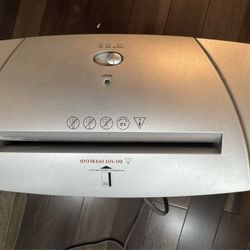 Paper Shredder 