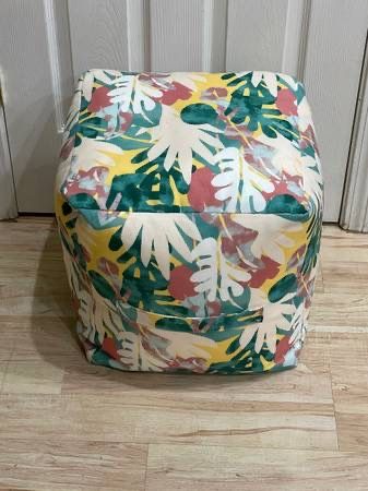 Brand New 18” Floral Outdoor Pouf Patio Furniture Foot Rest Multicolor