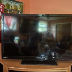 48” Emerson TV