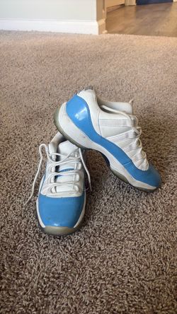 Air Jordan 11 Low University Blue Sneakers