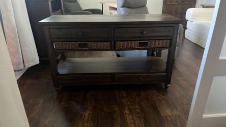 Tv stand