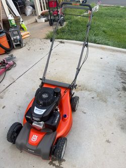Husqvarna AWD Gas Push Lawn Mower