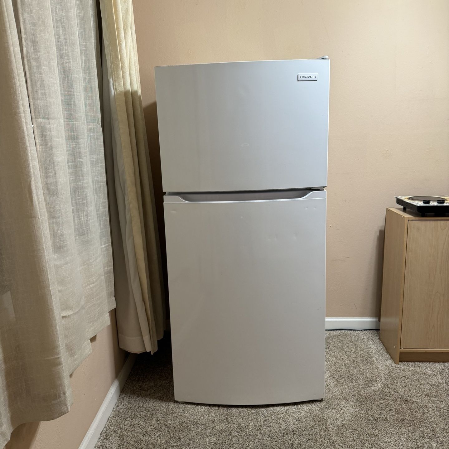 Frigidaire Refridgerator