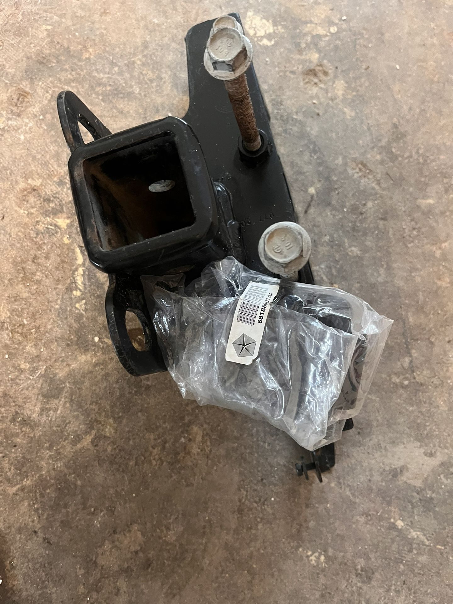 OEM 2020/2025 Jeep Wrangler Hitch