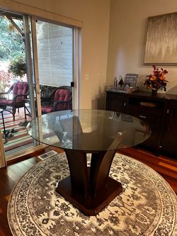 Kitchen table