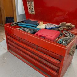 Tool Box/ Chest With Drawers Works Great Perfect Condition