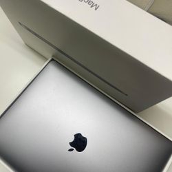 MacBook Air M1 2020 512GB - PAYMENTS PLAN AVAILABLE NO CREDIT NEEDED 
