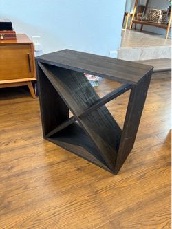 Modern Wine Storage Shelf/Box