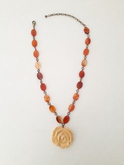 Apricot Agate Necklace With Flower Pendant