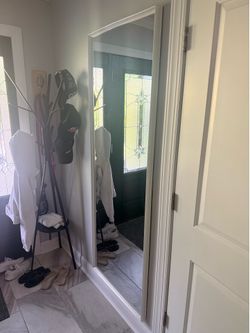 White border mirror