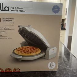 Bella Flippin store waffle maker