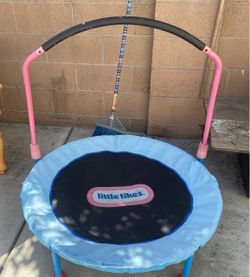 Kids folding trampoline
