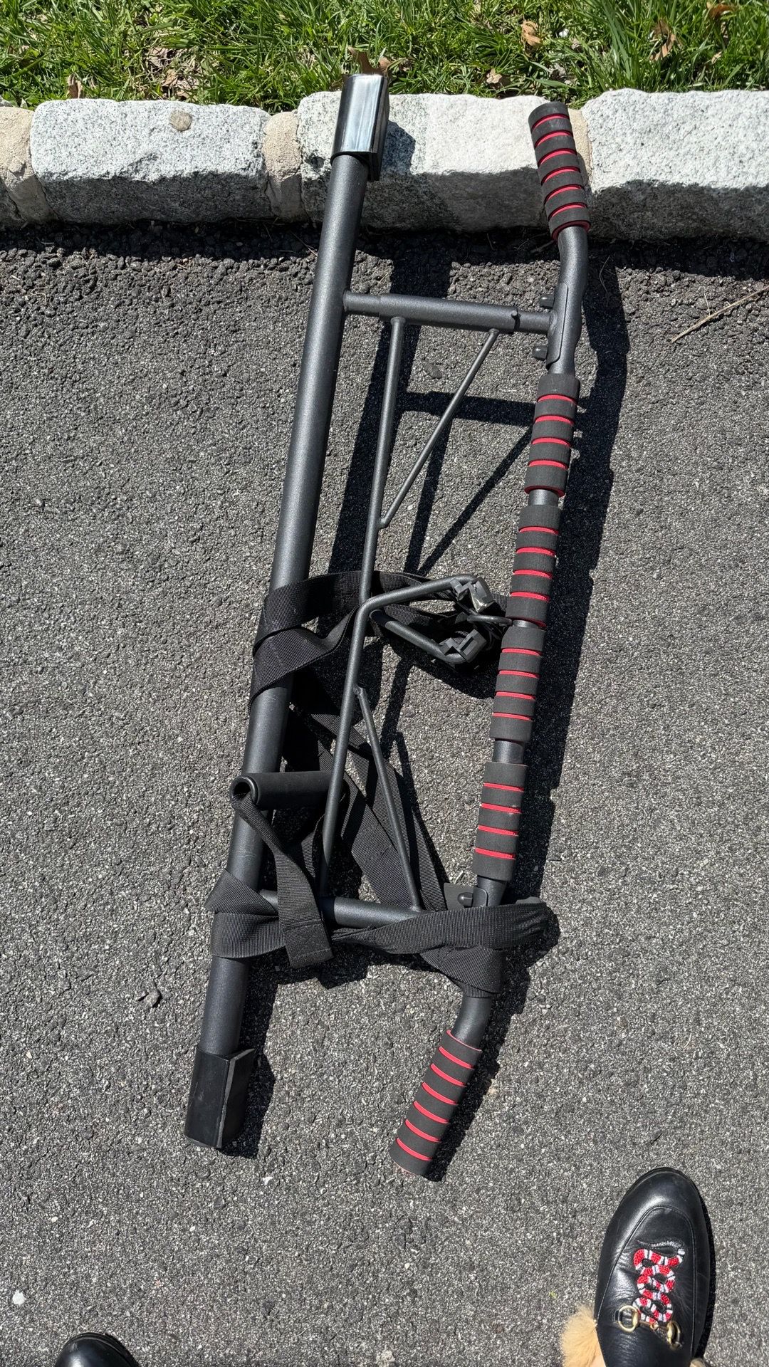Pull up bar