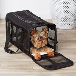 Amazon Basics Soft-Sided Mesh Pet Travel Carrier for Dog, Cat, up to 22 pounds