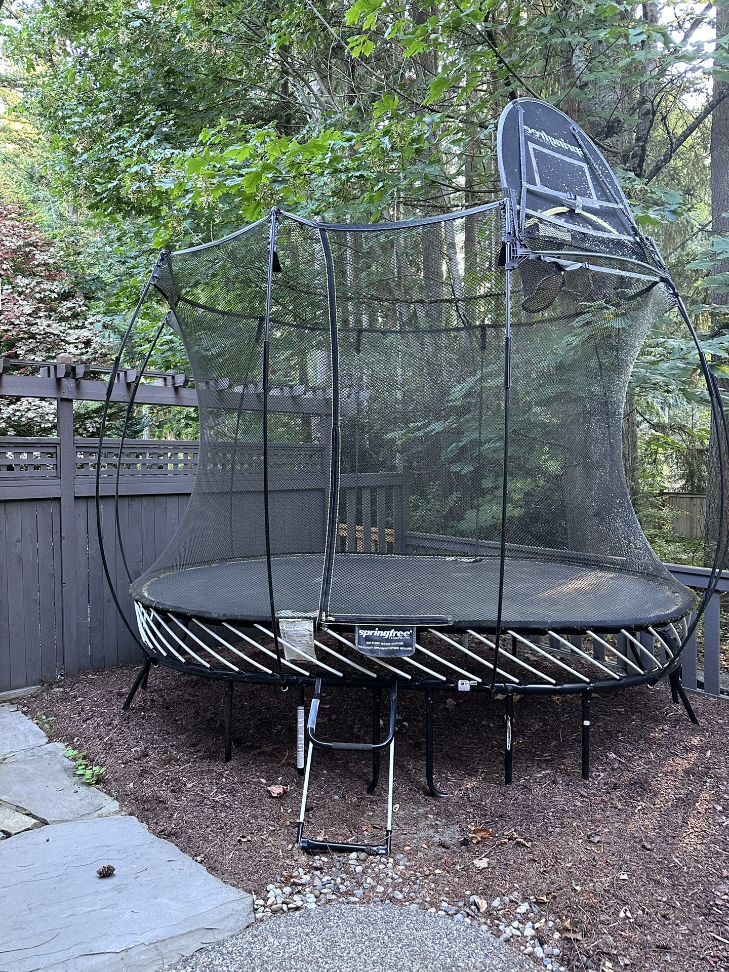 Springfree Trampoline