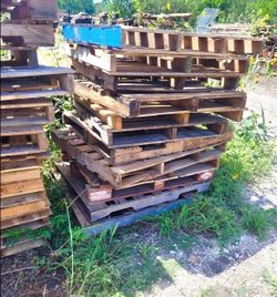 Reclaimed Wood Pallets in Great Condition (Pick Up in Del Valle Austin)
