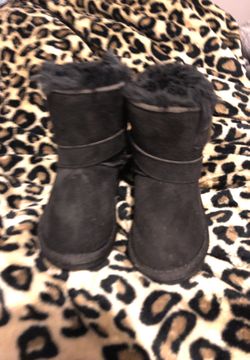 New Baby boots size 5m