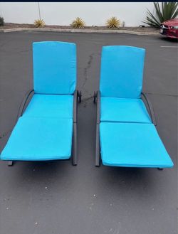 $125.00 Set Of 2 New Outdoor Patio Lounge Chaise With Wheels Recliner