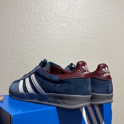 adidas gazelle silver green womens Gazelle Indoor Crew Navy Burgundy – Lacerare main image 0