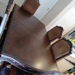 8th Seat Dining Table With Leaf And 6 Chairs