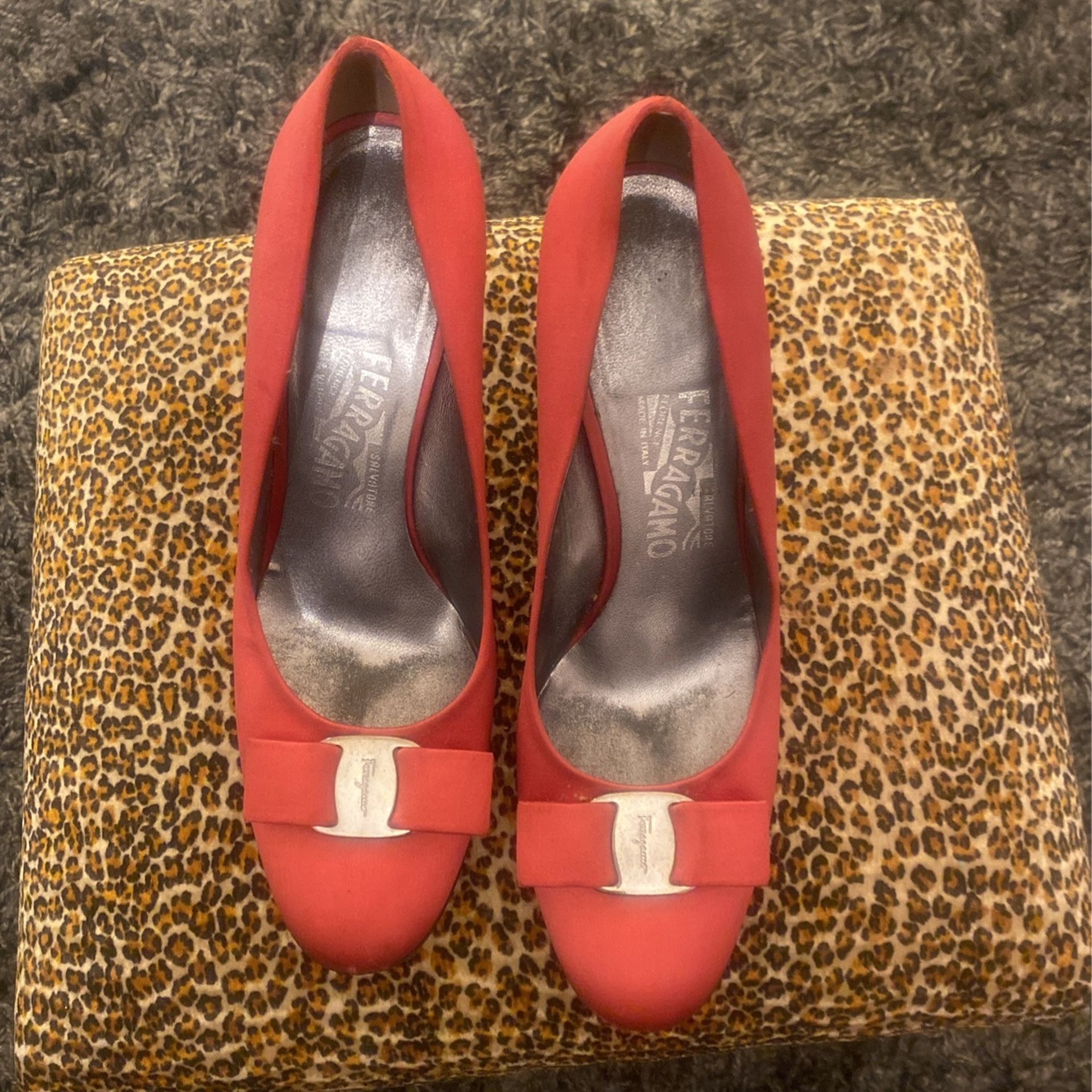 Salvatore Ferragamo Size 8 1/2