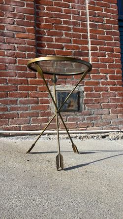Arrows table