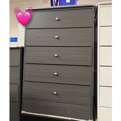 5 Drawer Dresser 