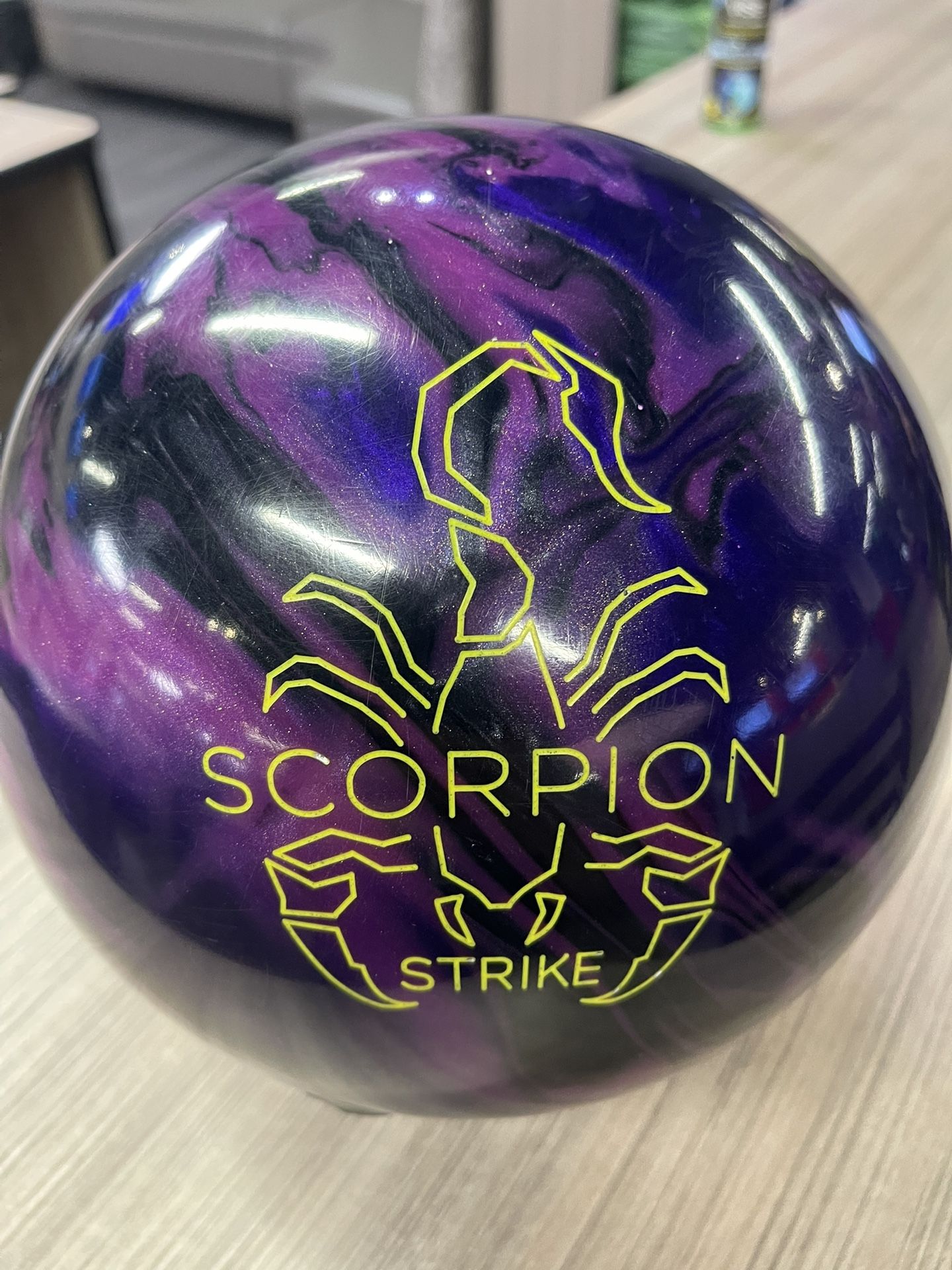 Hammer Scorpion Strike Bowling Ball